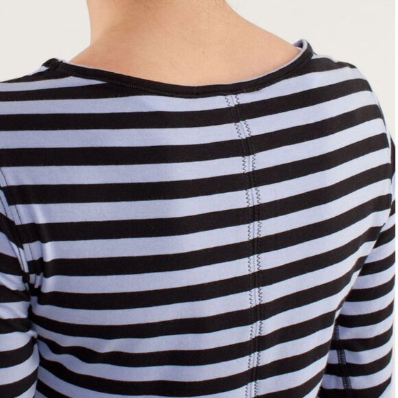 Lululemon - sz 4 - Devotion Long Sleeve Tee in Sea Stripe Polar Haze Black - Picture 11 of 13